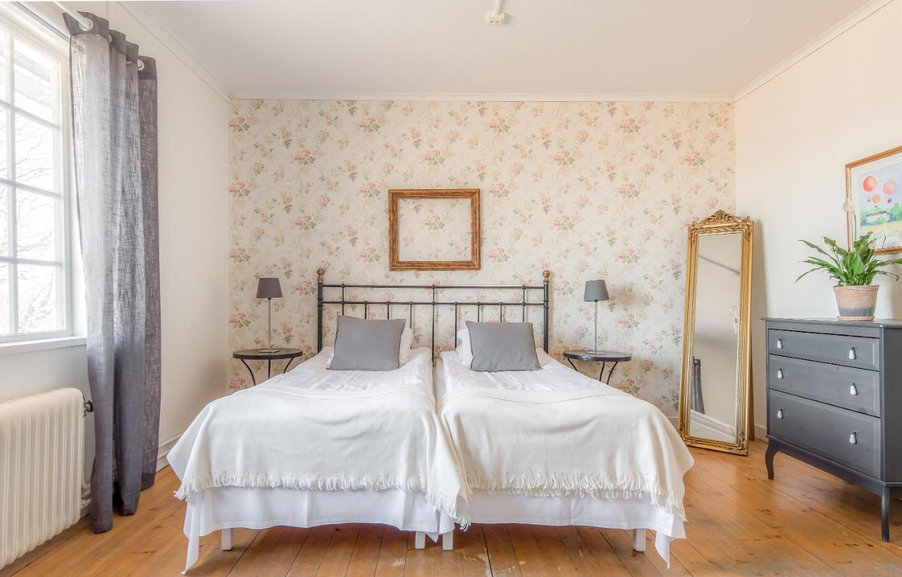 Wij Traedgardar Hotell Ockelbo Eksteriør bilde
